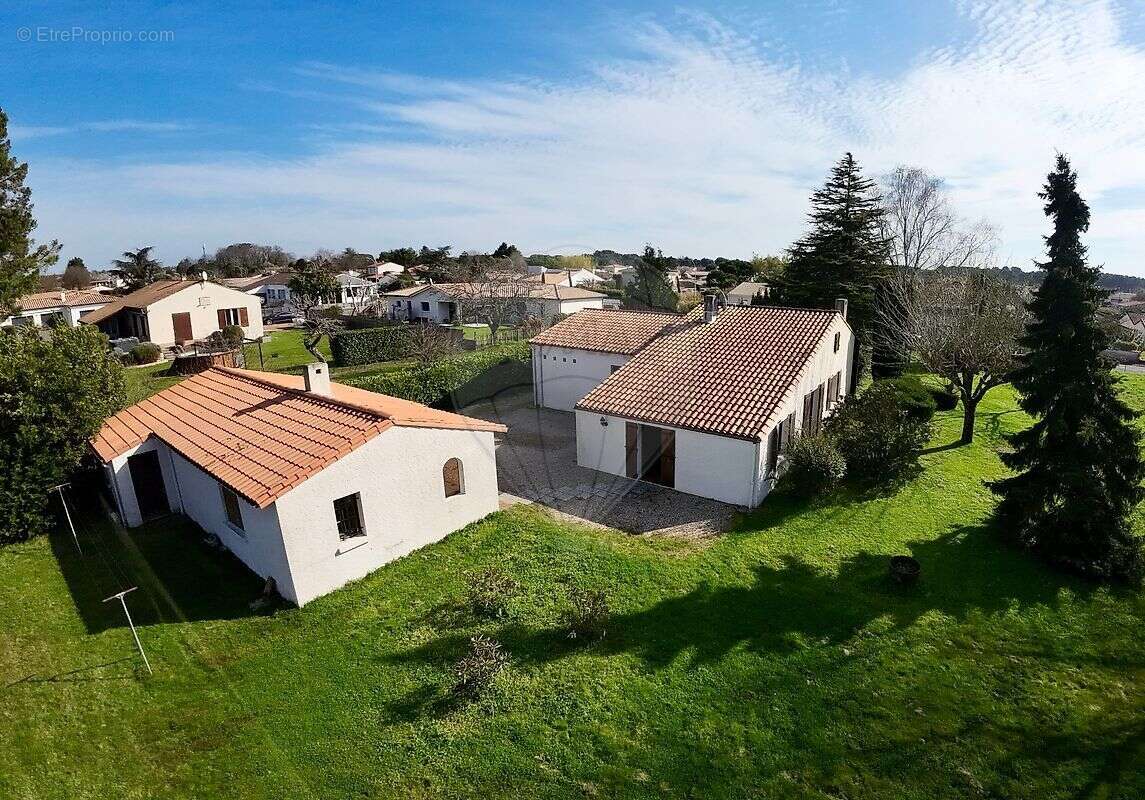 Maison à LES MATHES