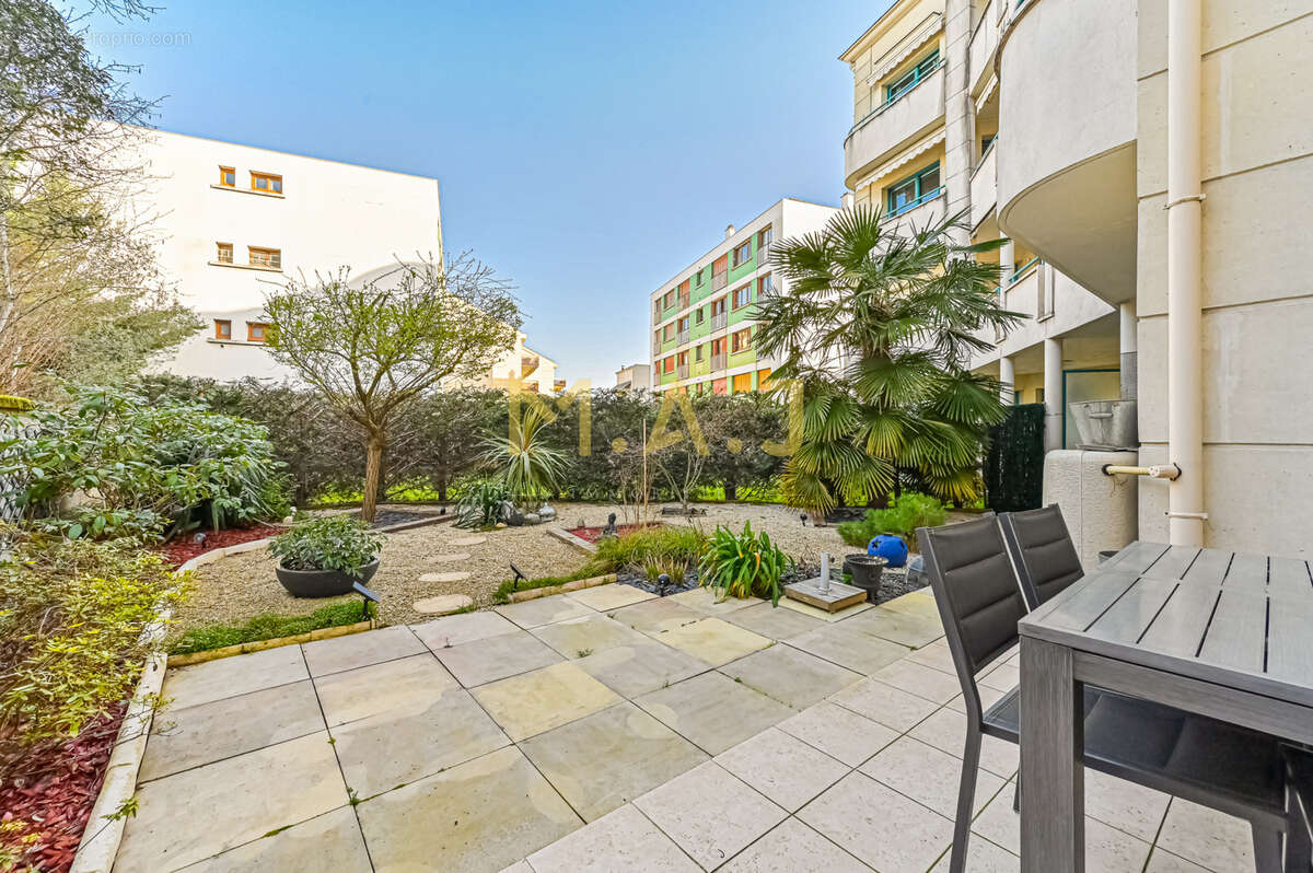 Appartement à LE PERREUX-SUR-MARNE