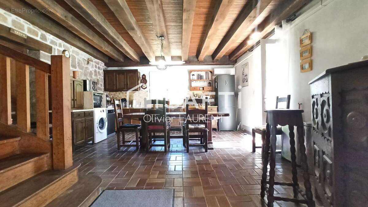 Maison 213 m² à Trevou-Treguignec  - photo 9