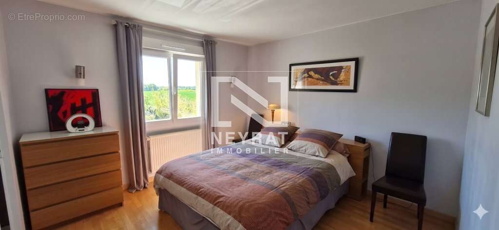 Maison familiale 4 chambres à IZEURE - photo 7