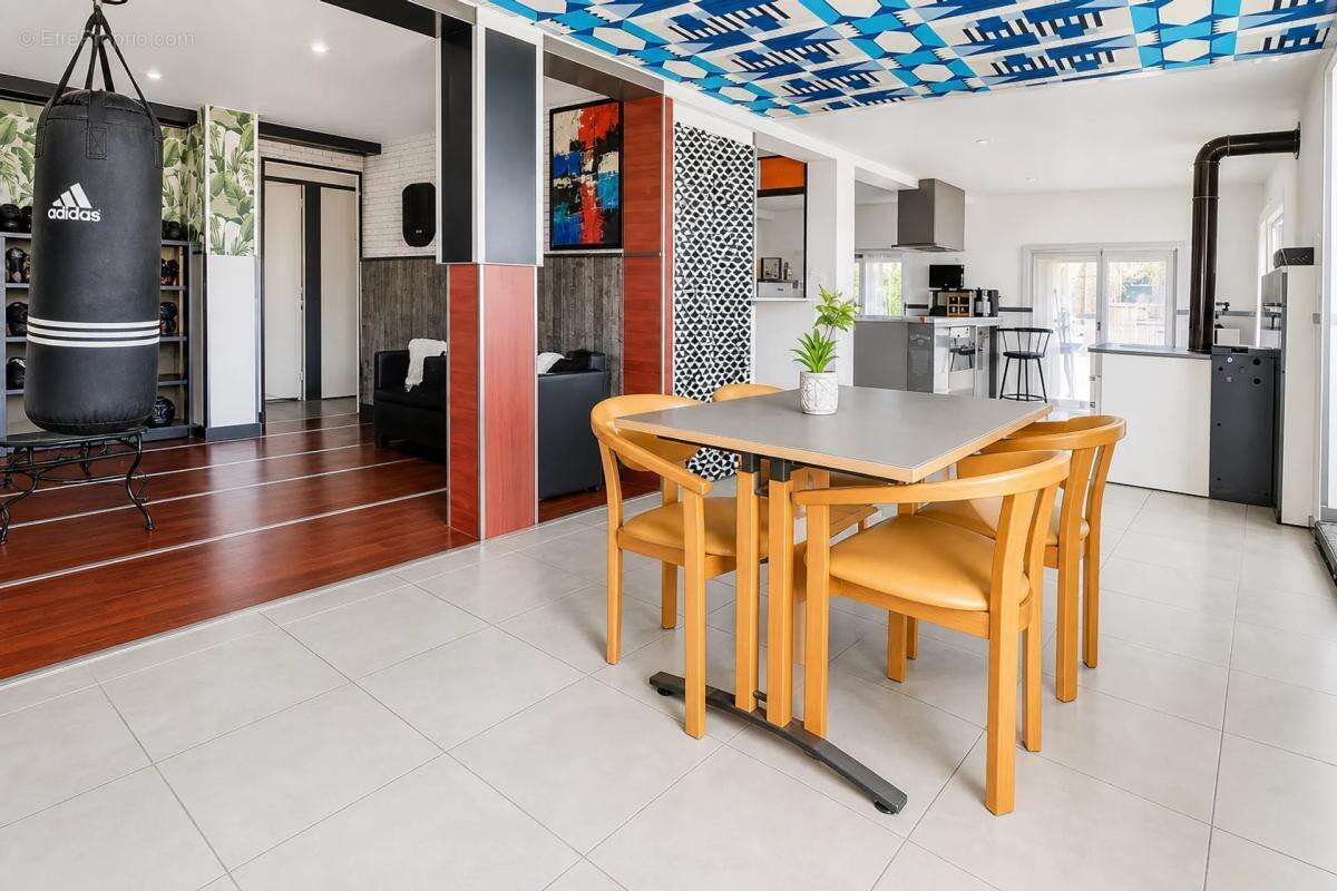 Maison en pierre rénovée avec piscine à Uchizy - photo 19
