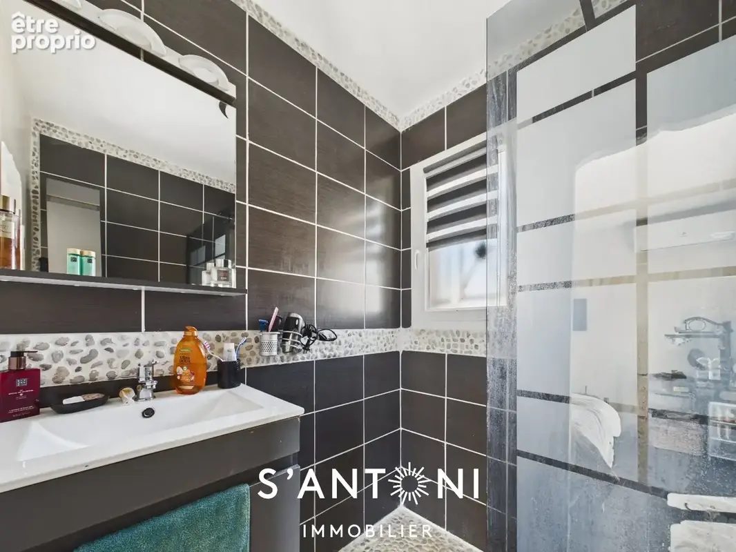 ABEILHAN - Villa plain pied T5 piscine - photo 9