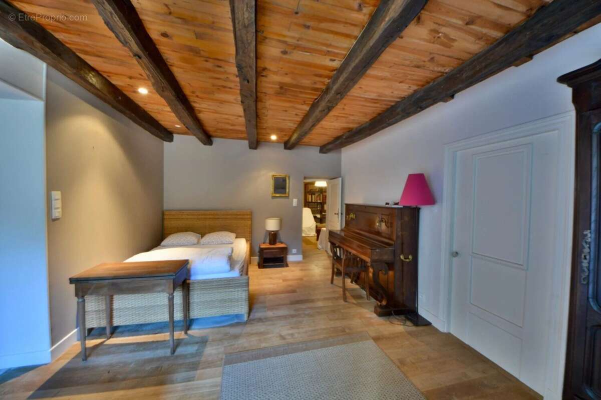 Maison à BEAULIEU-SUR-DORDOGNE