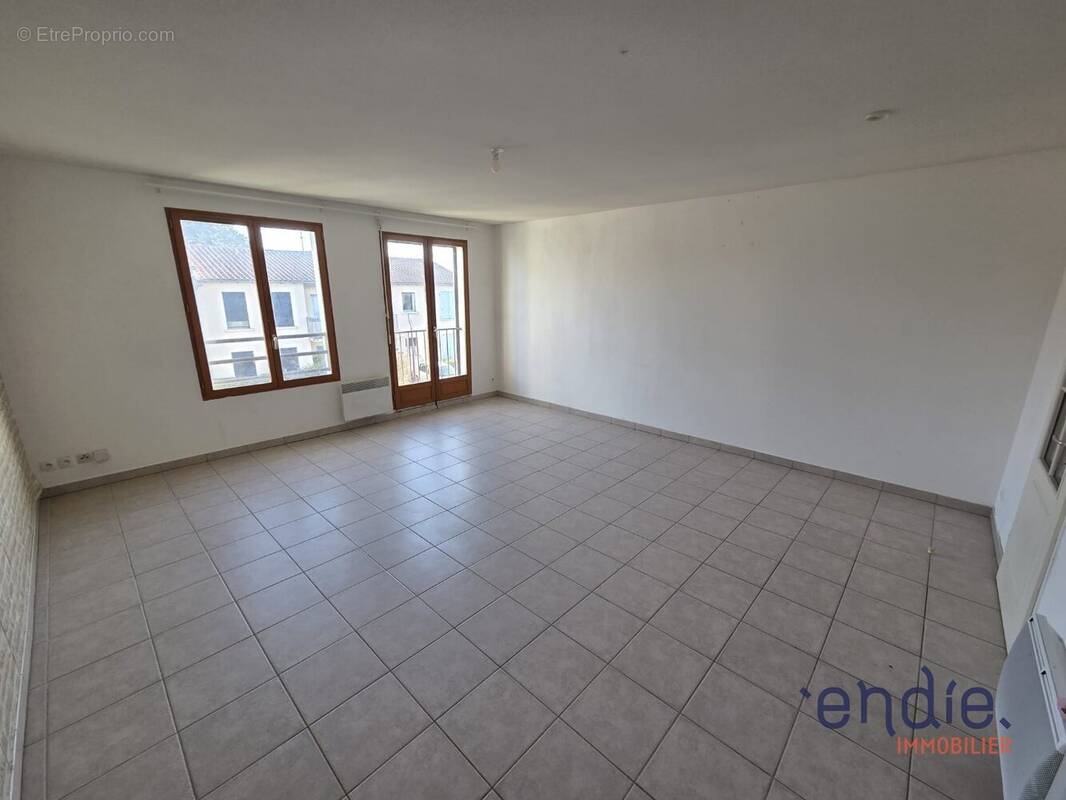 Appartement à LABASTIDE-BEAUVOIR