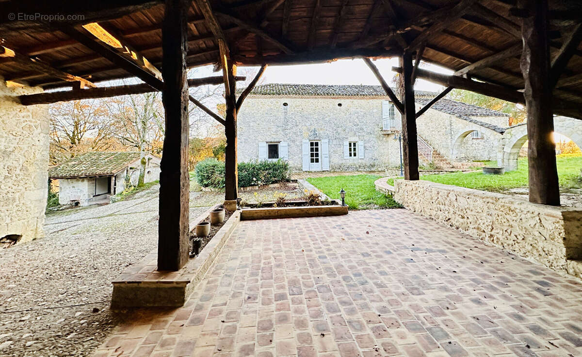 Maison à COURS