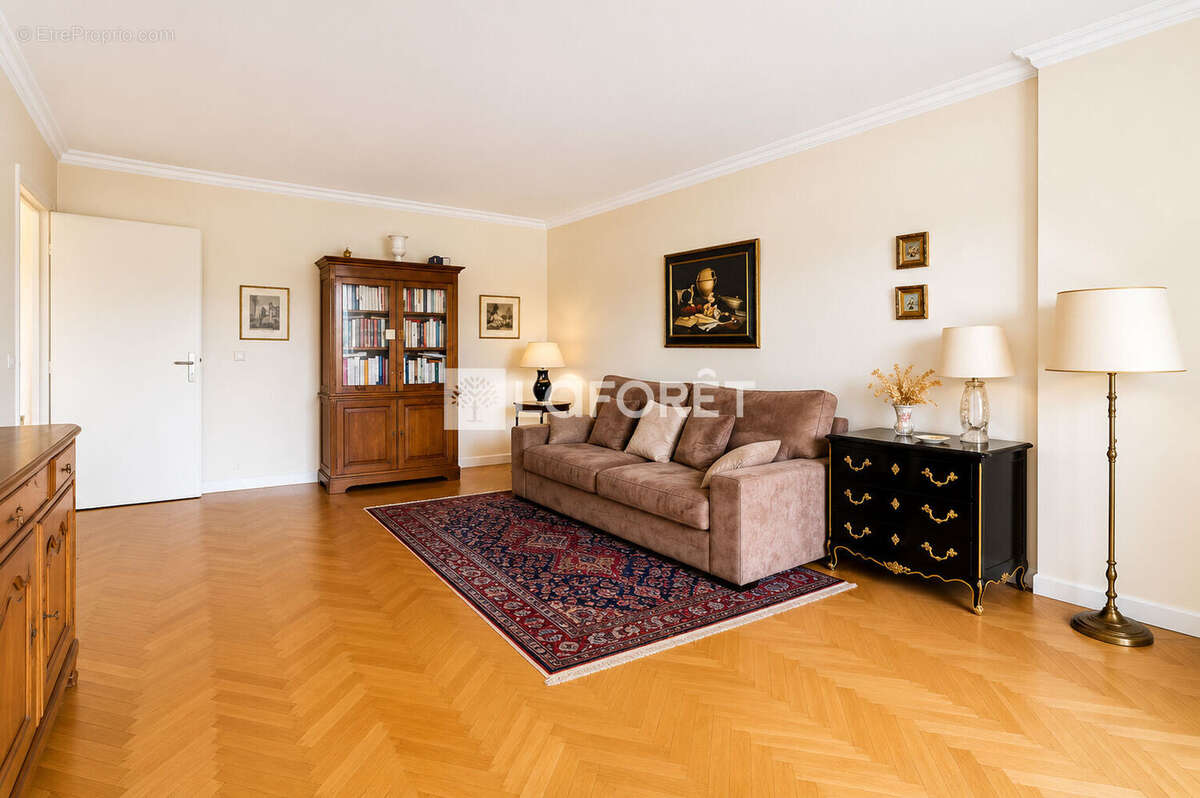 3 pièces de 69 m² - Résidence de standing en plein centre-ville - photo 4