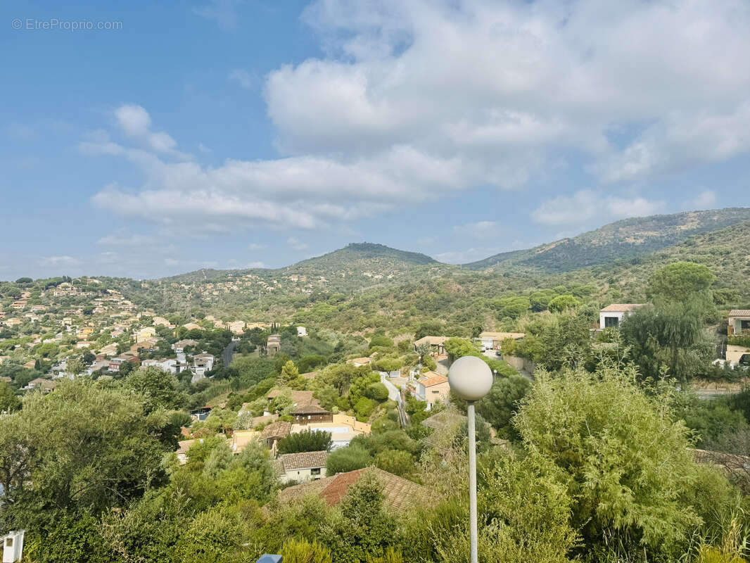Maison à BORMES-LES-MIMOSAS