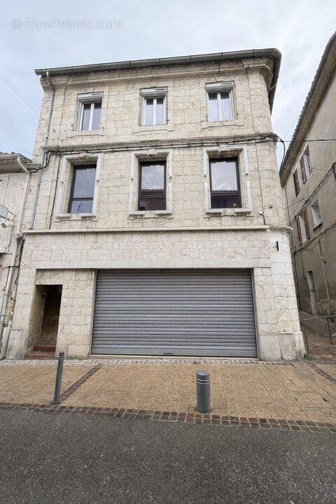 Istres immeuble T7 à vendre - 2 appartements - local - Appartement à ISTRES