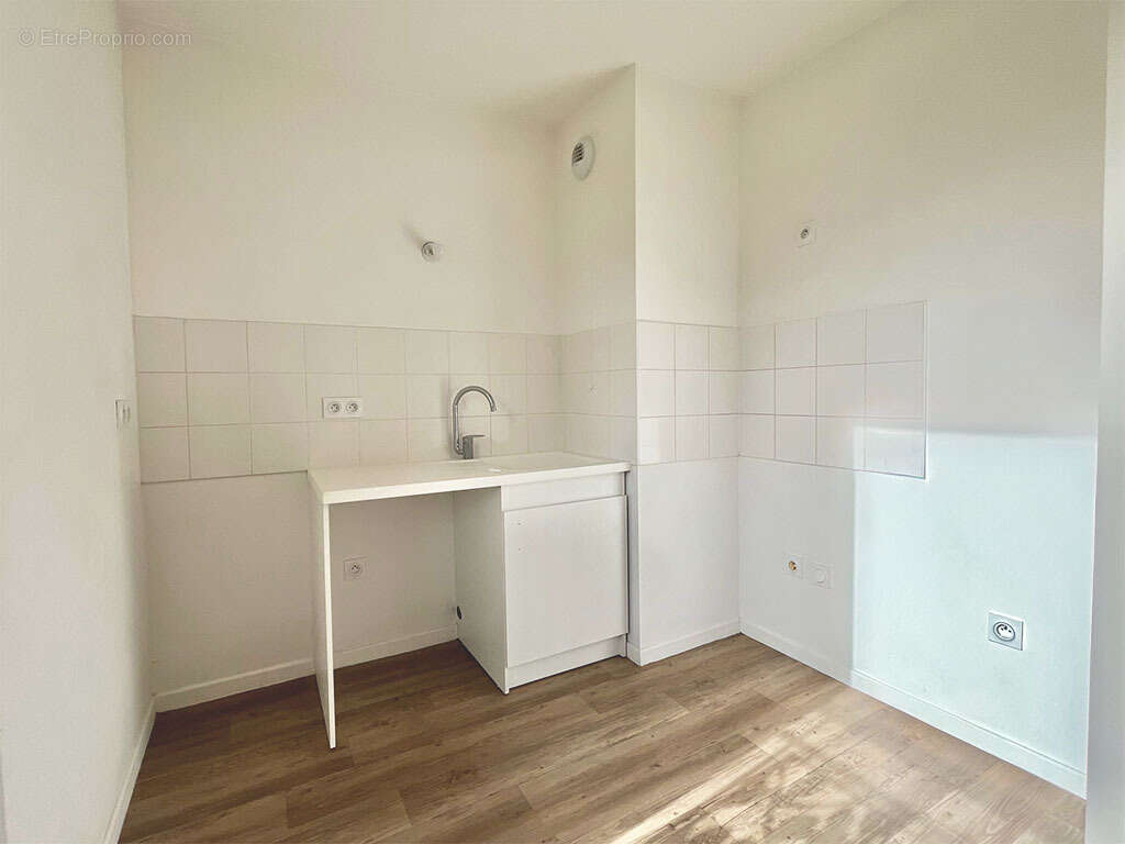 Appartement à JOUY-LE-MOUTIER