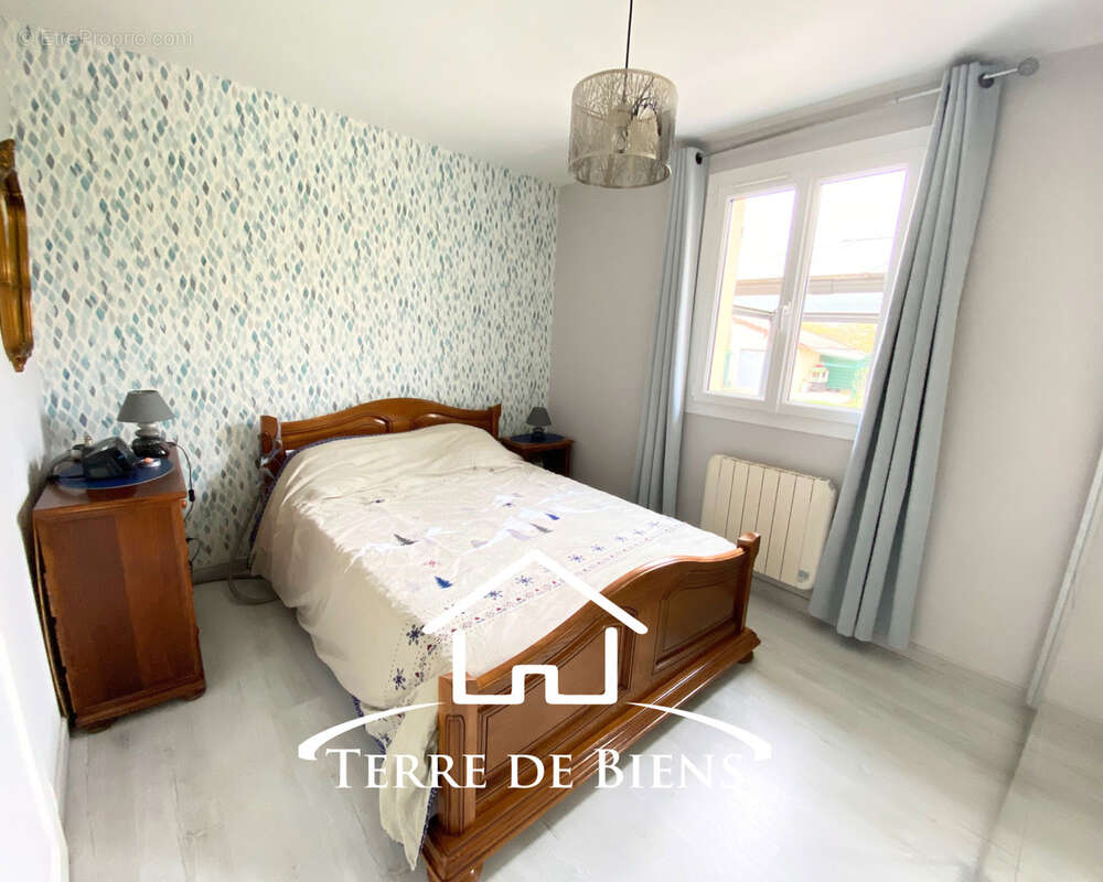 Maison à VIC-SUR-AISNE