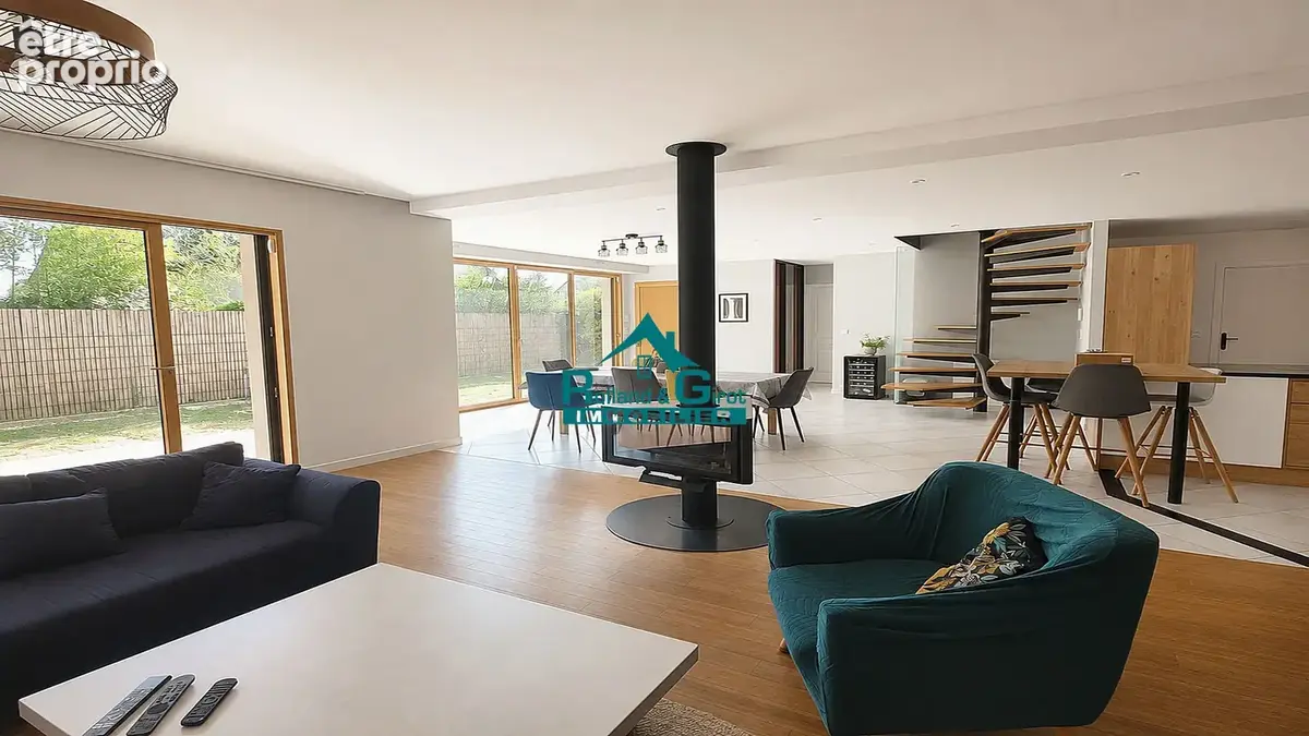 Photo Maison à La Bouexiere au prix de 455 445€