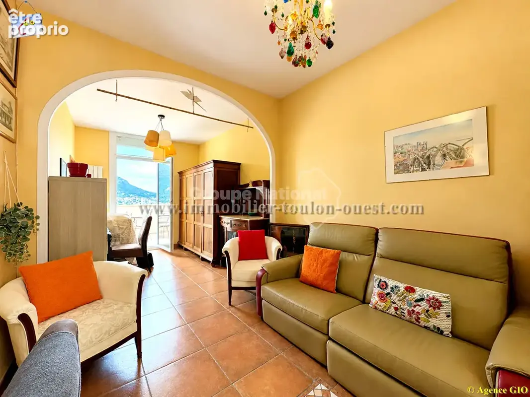 Toulon ouest -  vue mer - villa en deux logements t3  + t2 - terrain de 170 m² - photo 2