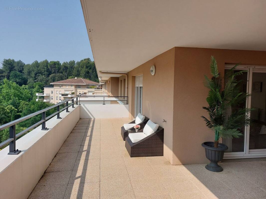 Photo 1 - Appartement à MARSEILLE-13E