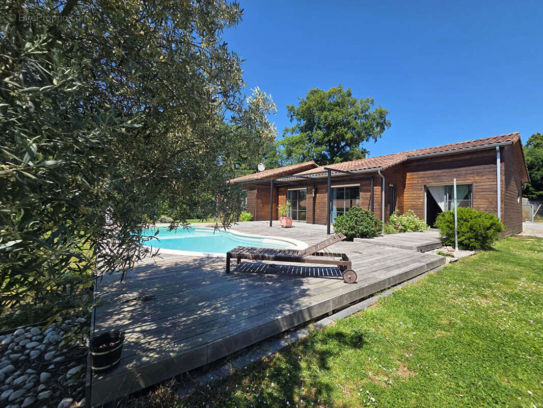 Maison à SADIRAC
