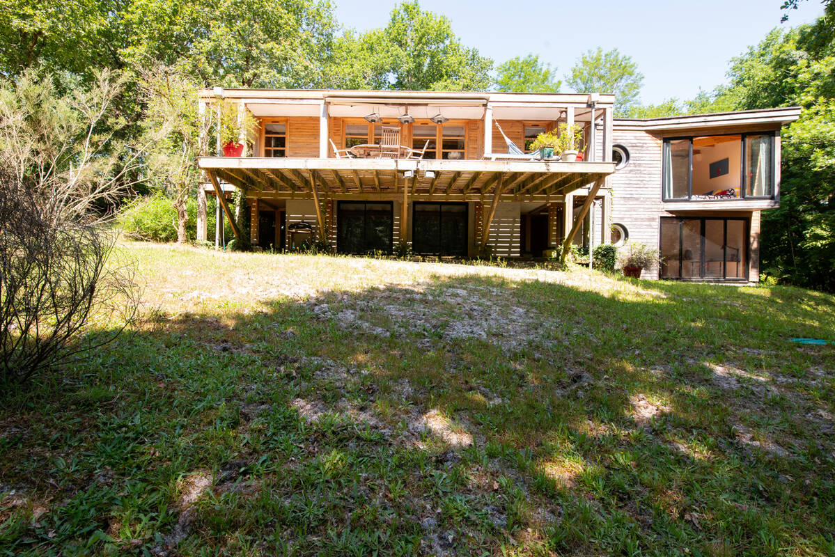 Maison à CABANAC-ET-VILLAGRAINS