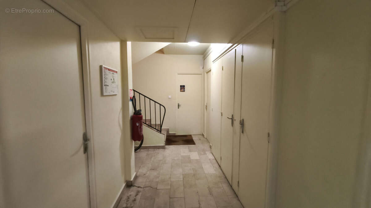 Appartement Brive La Gaillarde 1 pièce 30.80 m2 - photo 2
