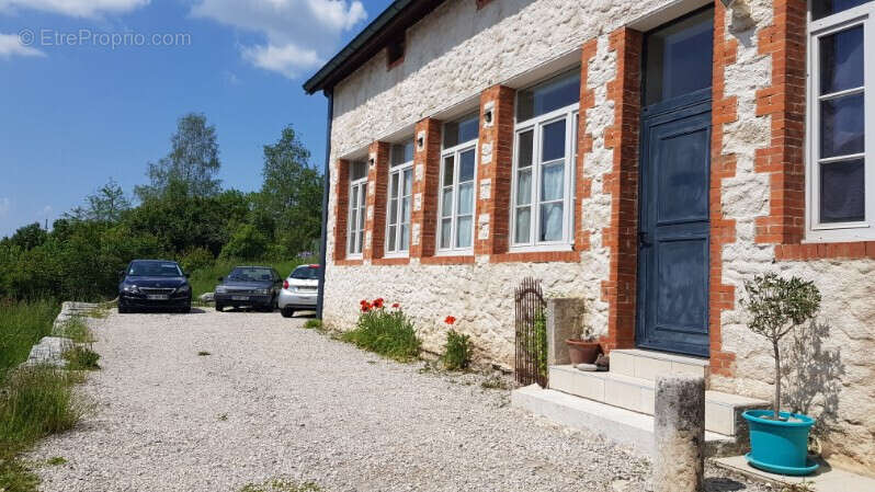 Maison à LONGCHAUMOIS