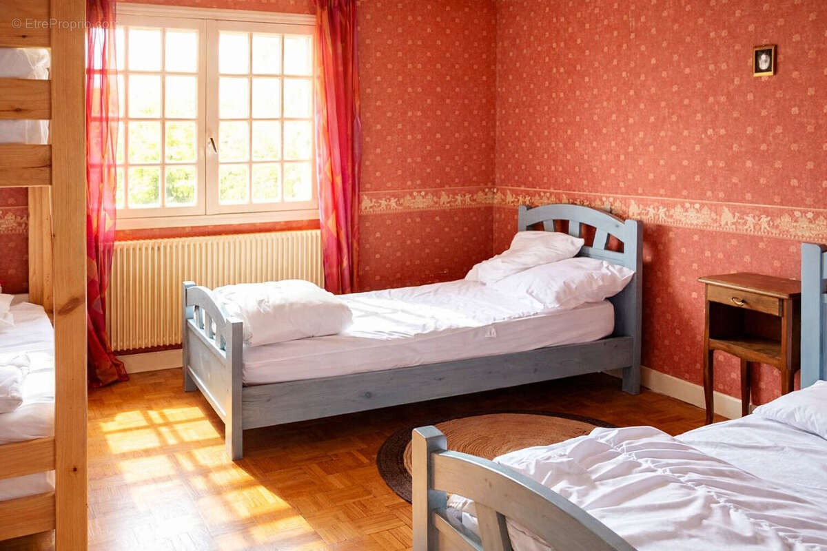 Maison 230 m² à Verdun-Sur-Le-Doubs  - photo 7