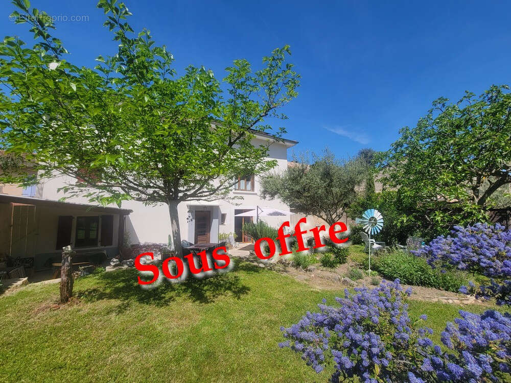 Maison à SAINT-SORLIN-EN-VALLOIRE