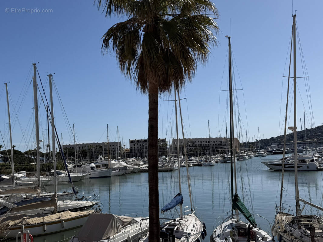 Appartement à COGOLIN