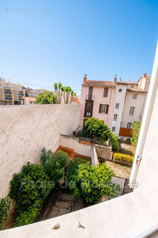 Appartement à Marseille-2e  - photo 2