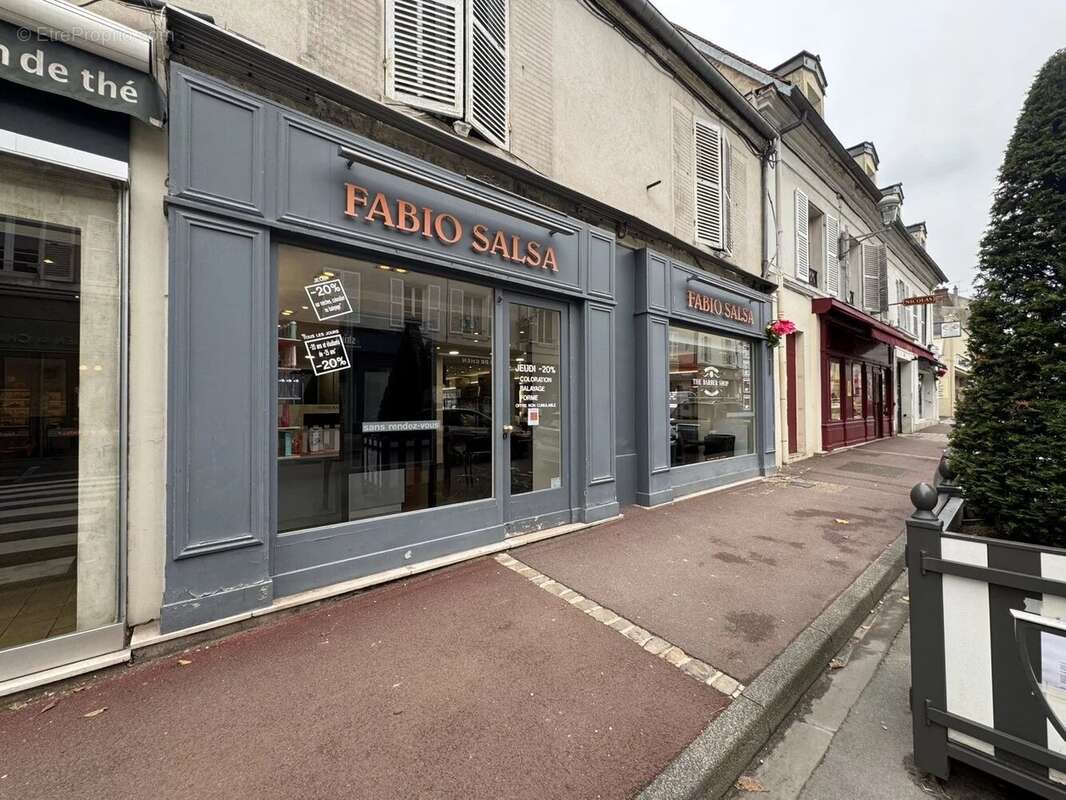 Commerce à CHANTILLY