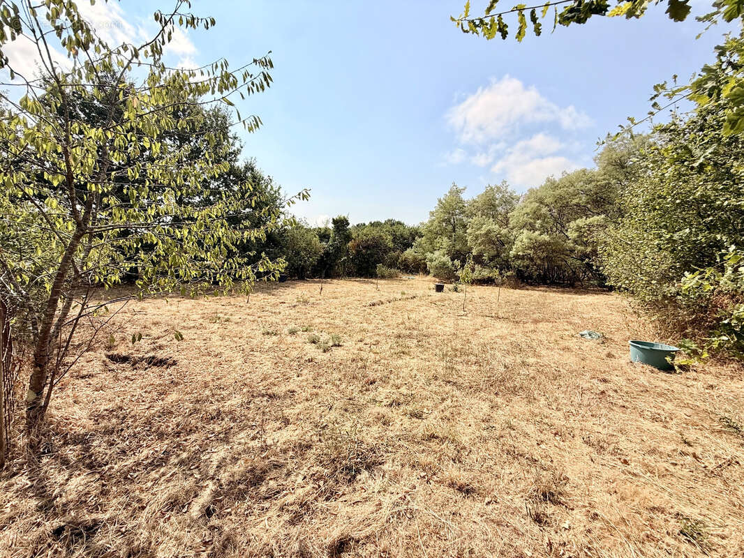 A vendre a saint aignan de grand lieu - maison de 117 m2 - 5 chamres + garage - possibilite de creer 2 logemen - photo 5
