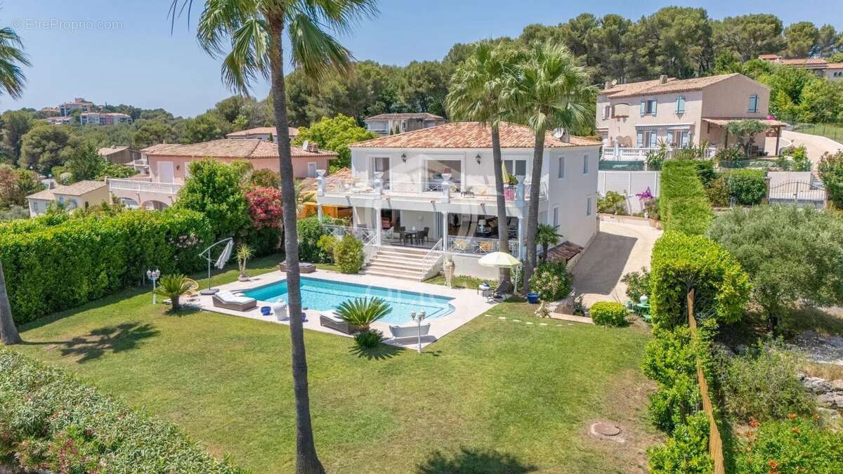 Vallauris - Superbe villa avec vue mer - photo 11