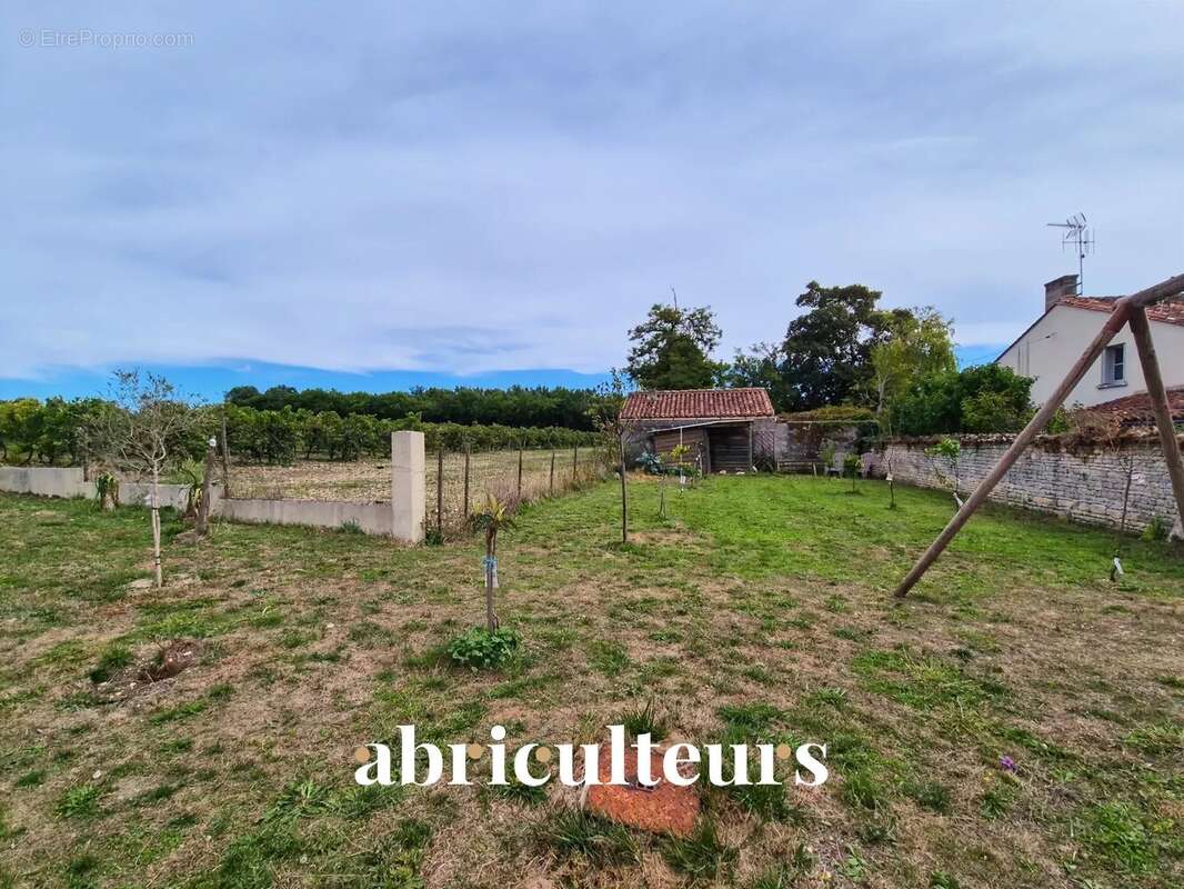 Maison à BRIE-SOUS-MATHA