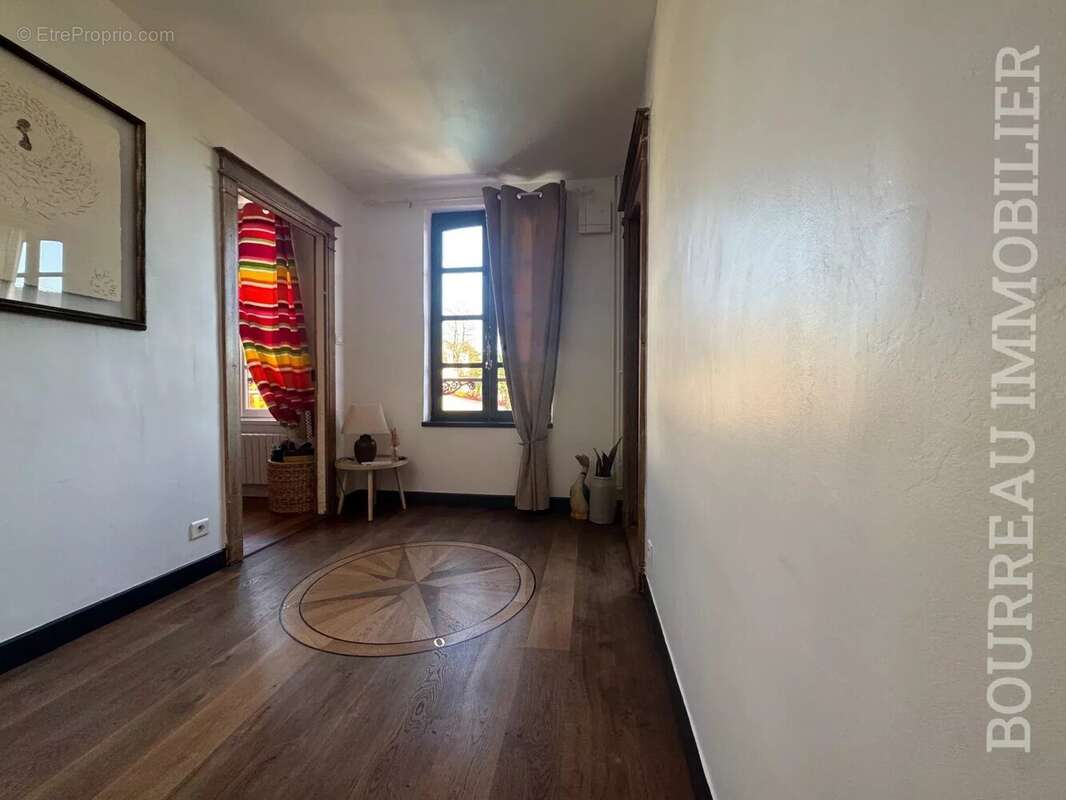 Maison à JOIGNY