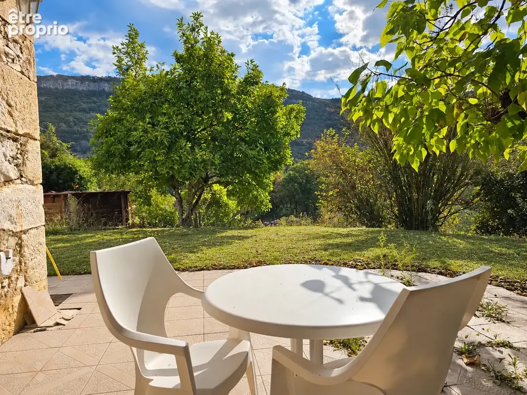 A vendre charmante maison en pierre VIRIGNIN - photo 14
