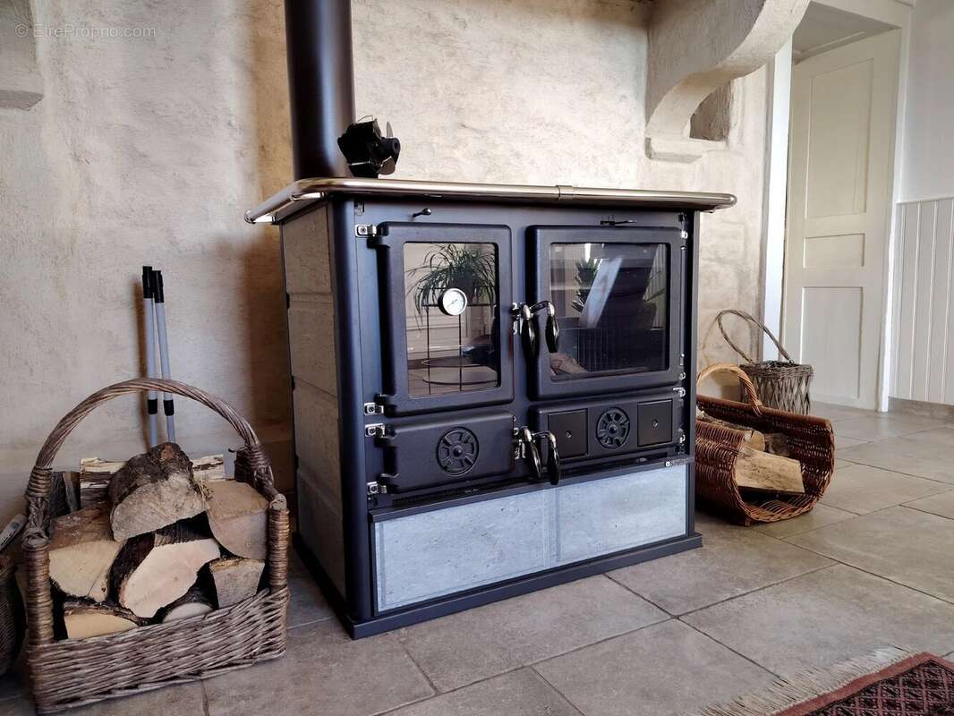 Maison à LA BASSE-VAIVRE