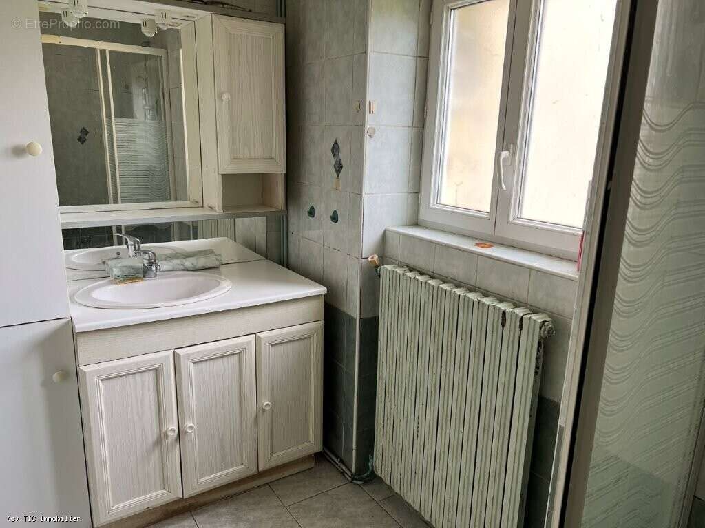 Maison à VILLEFAGNAN