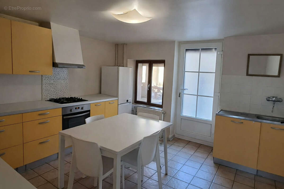 Maison à VRIGNE-AUX-BOIS