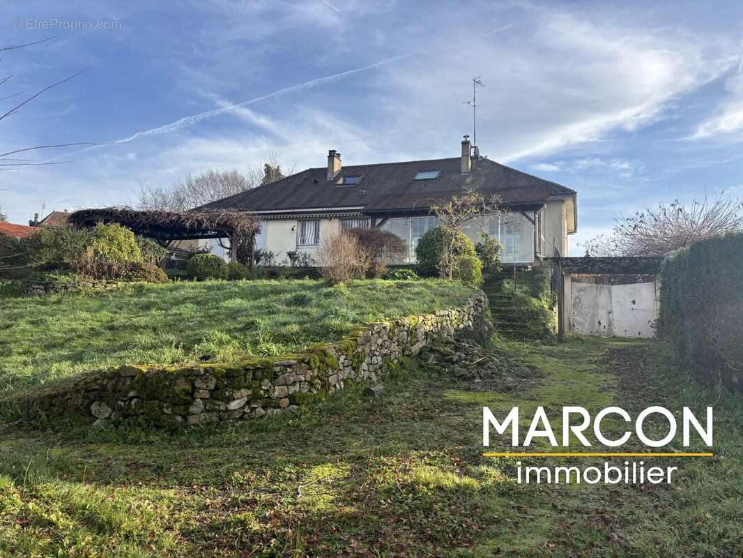 Maison à LA SOUTERRAINE