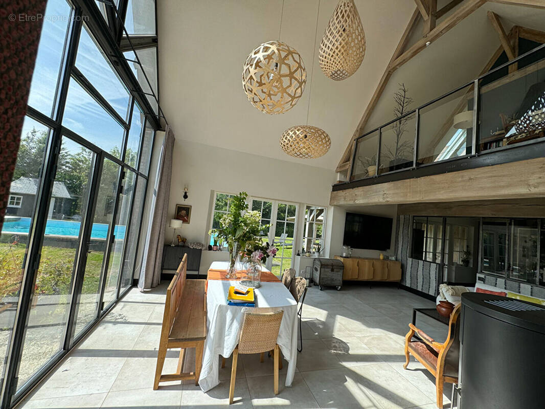 Maison à PONT-L'EVEQUE