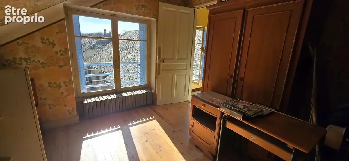 Maison de village à rénover de 80 m2 habitables avec dépendances et terrain de 796 m2 - photo 8