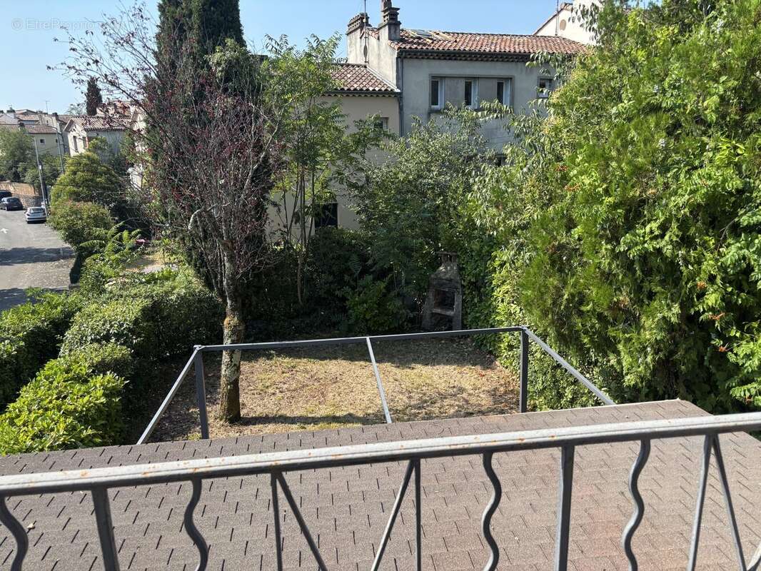 Maison 76 m² à Aubenas  - photo 8