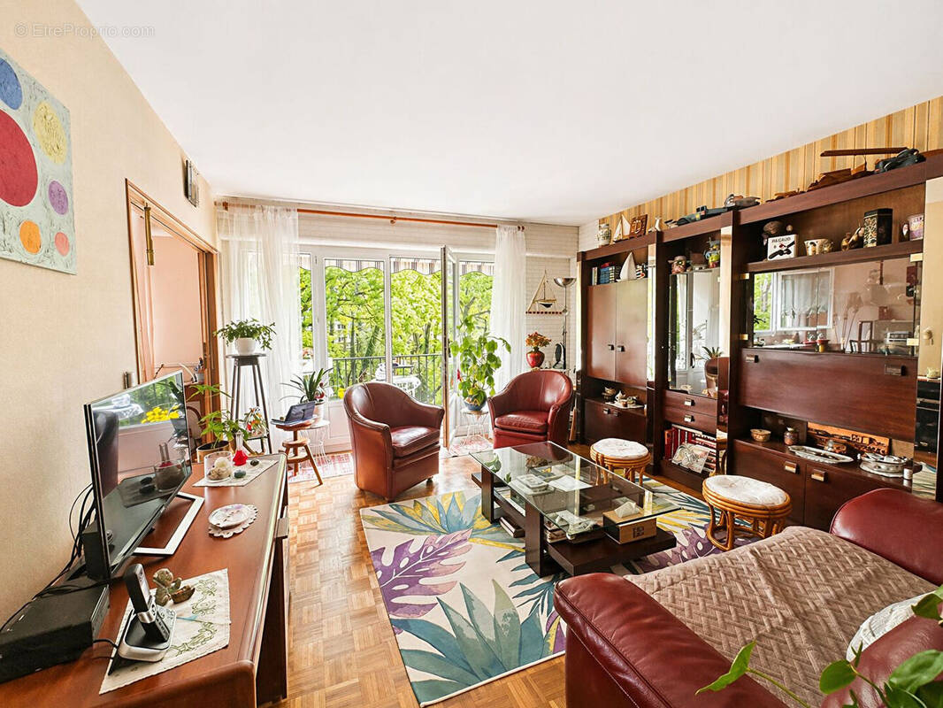 Appartement à VERNEUIL-SUR-SEINE