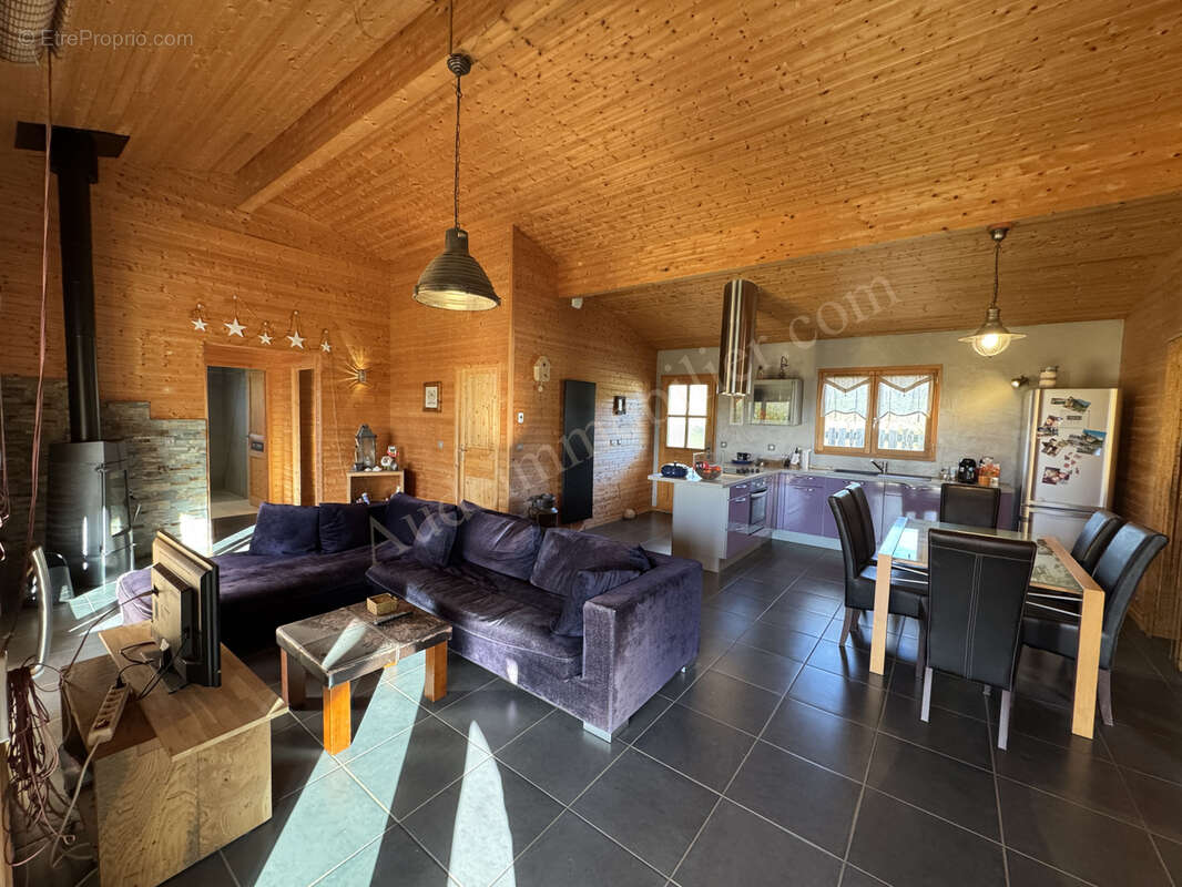 Maison à SAINT-HILAIRE