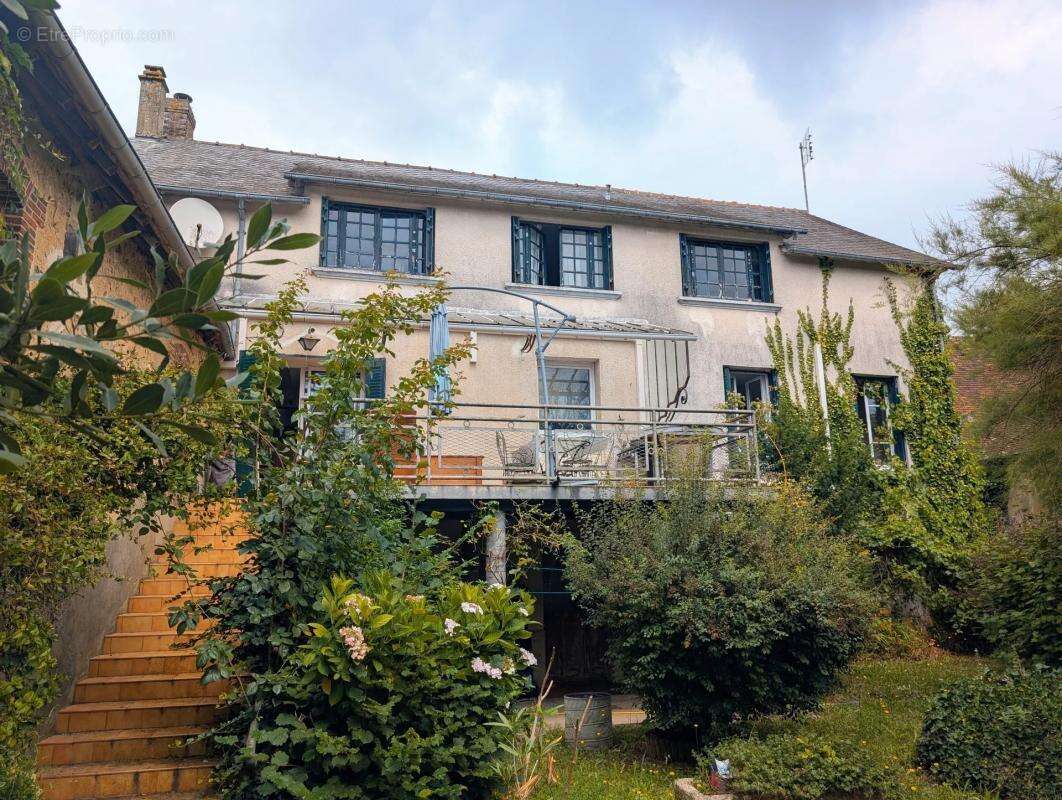 Maison à LONGNY-AU-PERCHE