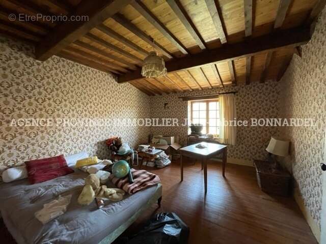 Maison à ROCHEBRUNE