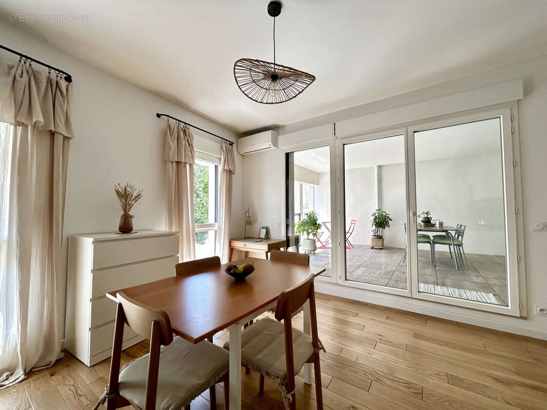 Appartement à MARSEILLE-8E