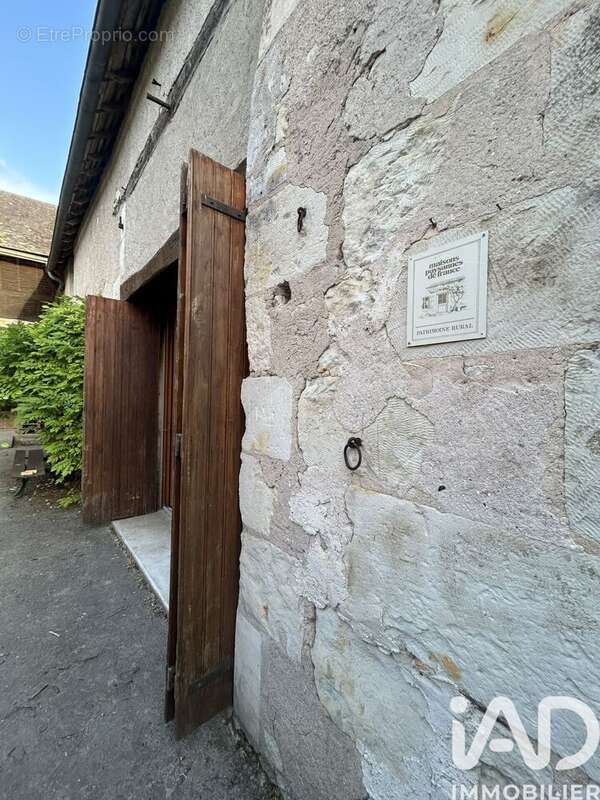 Maison 240 m² à Martizay  - photo 4