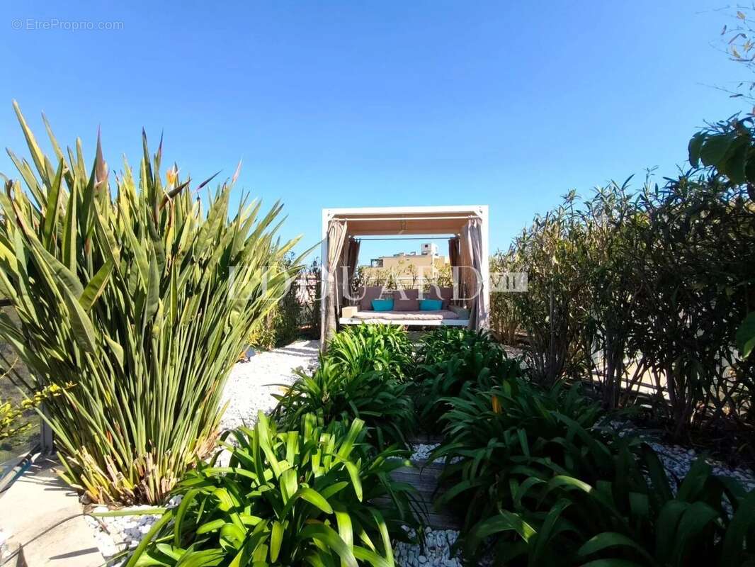 Appartement à ROQUEBRUNE-CAP-MARTIN