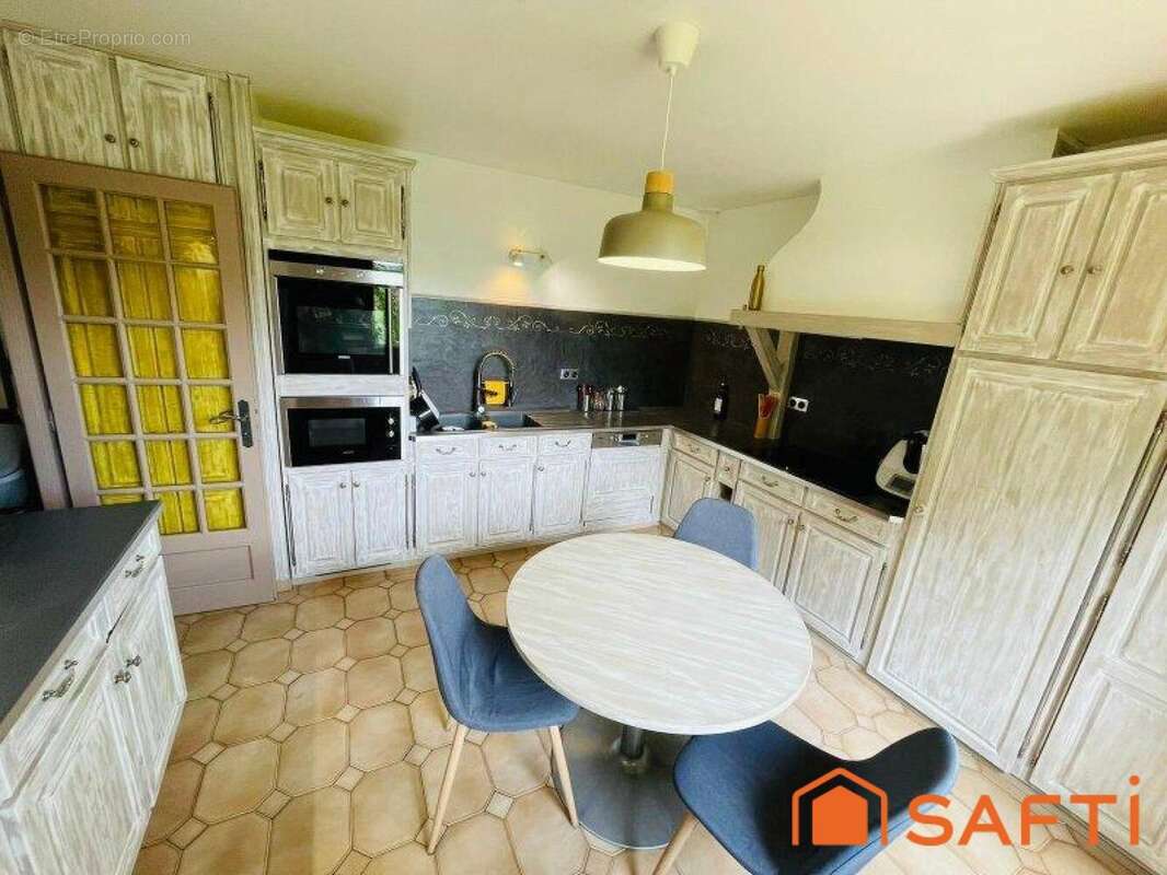 Photo 6 - Maison à VAUJOURS