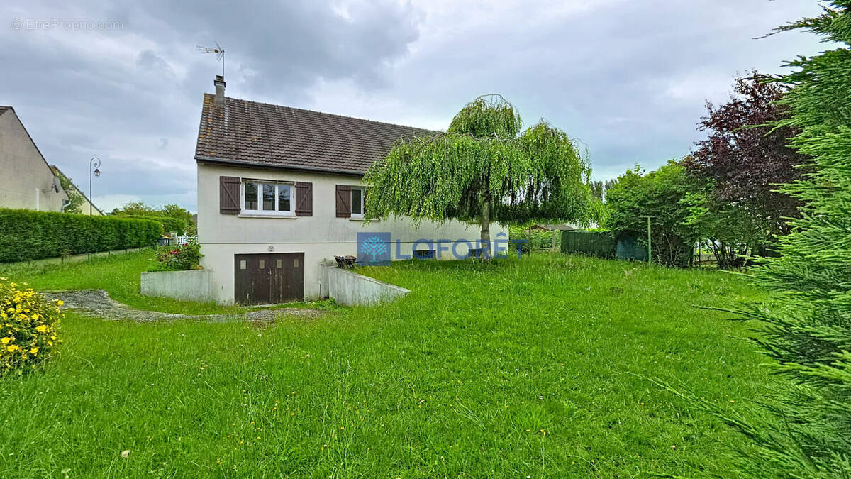 Maison à BLERANCOURT