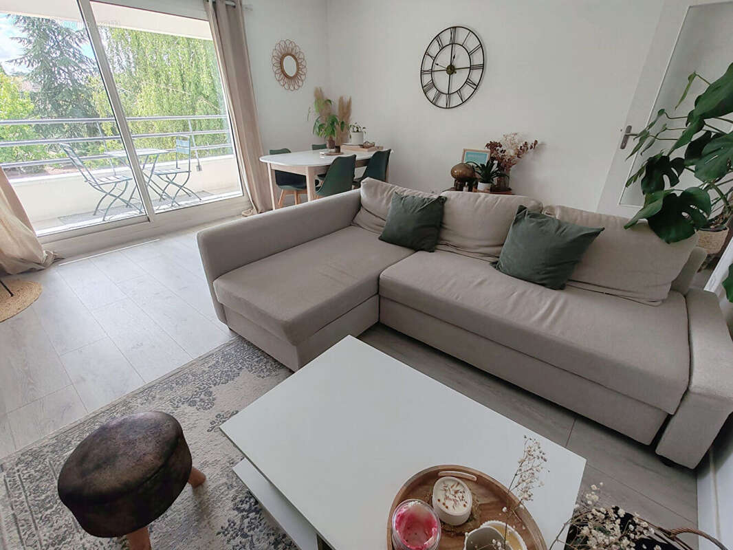 Appartement à SAINT-SEBASTIEN-SUR-LOIRE