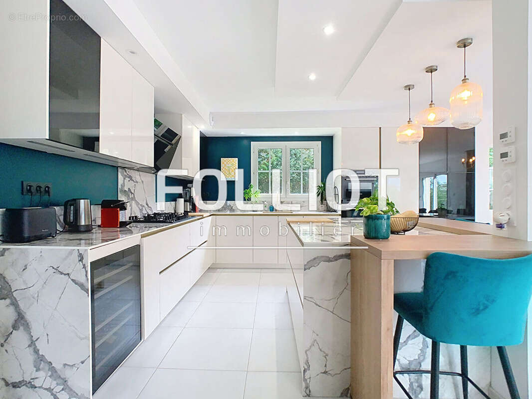 Maison à SAINT-GEORGES-MONTCOCQ