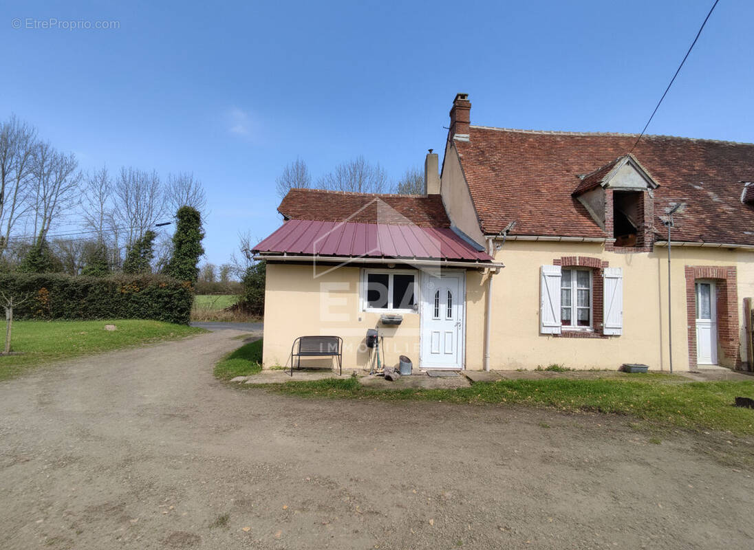 Maison à BRETONCELLES